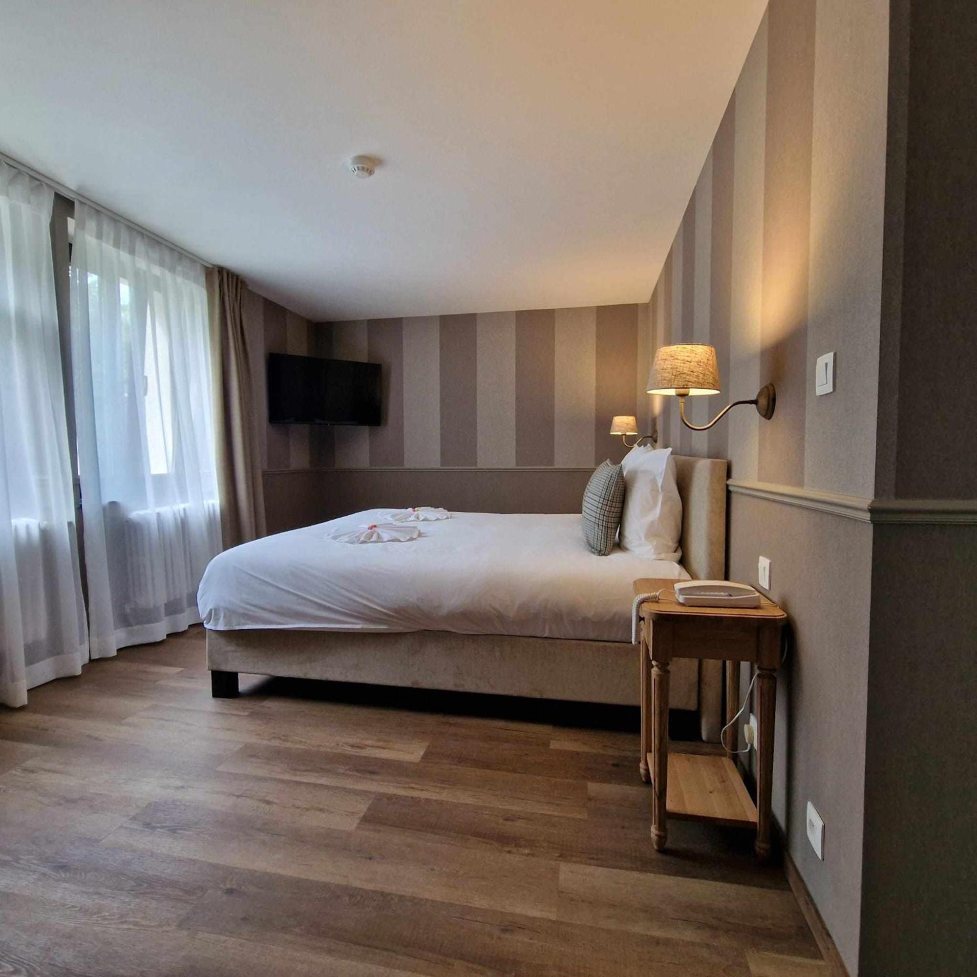 Hotel Le Cor De Chasse Saint-Hubert Luaran gambar